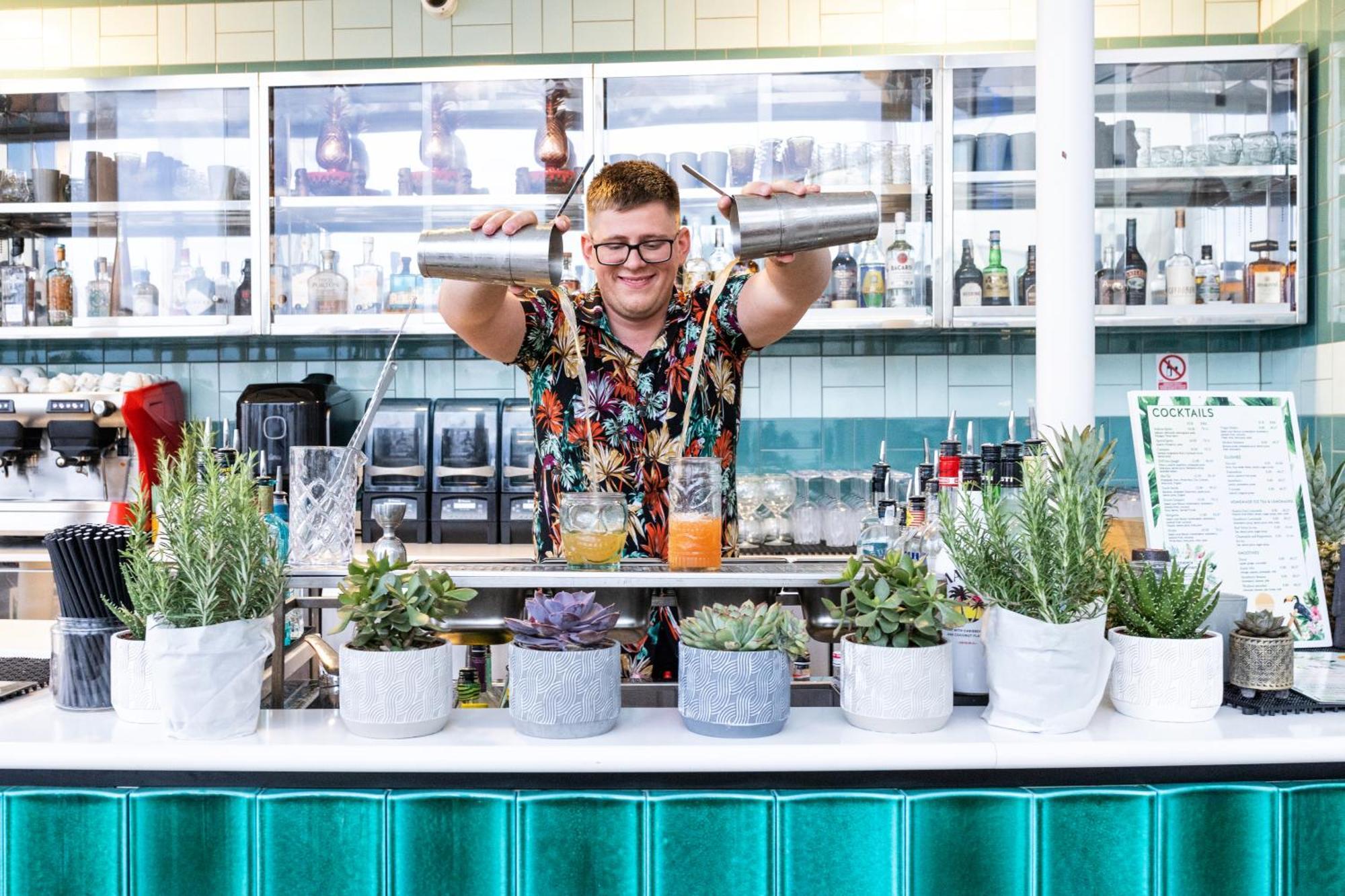 Hilton Rijeka Costabella Beach Resort And Spa Exterior foto A bartender at work